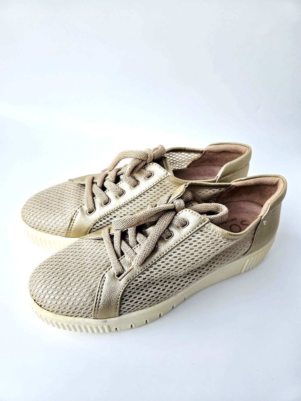 SOUL Naturalizer Women's Metallic Beige Mesh Lace-Up Sneakers